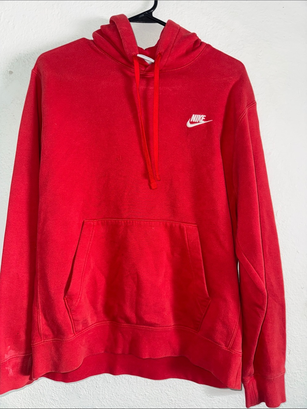 Nike Men’s Red Crewneck Pullover Hoodie